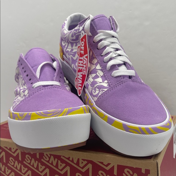 Vans WMNS Old Skool Stacked
Wavy Daze Sheer Lilac
VN0A4U15BD9 Platform Sneakers - Picture 5 of 16